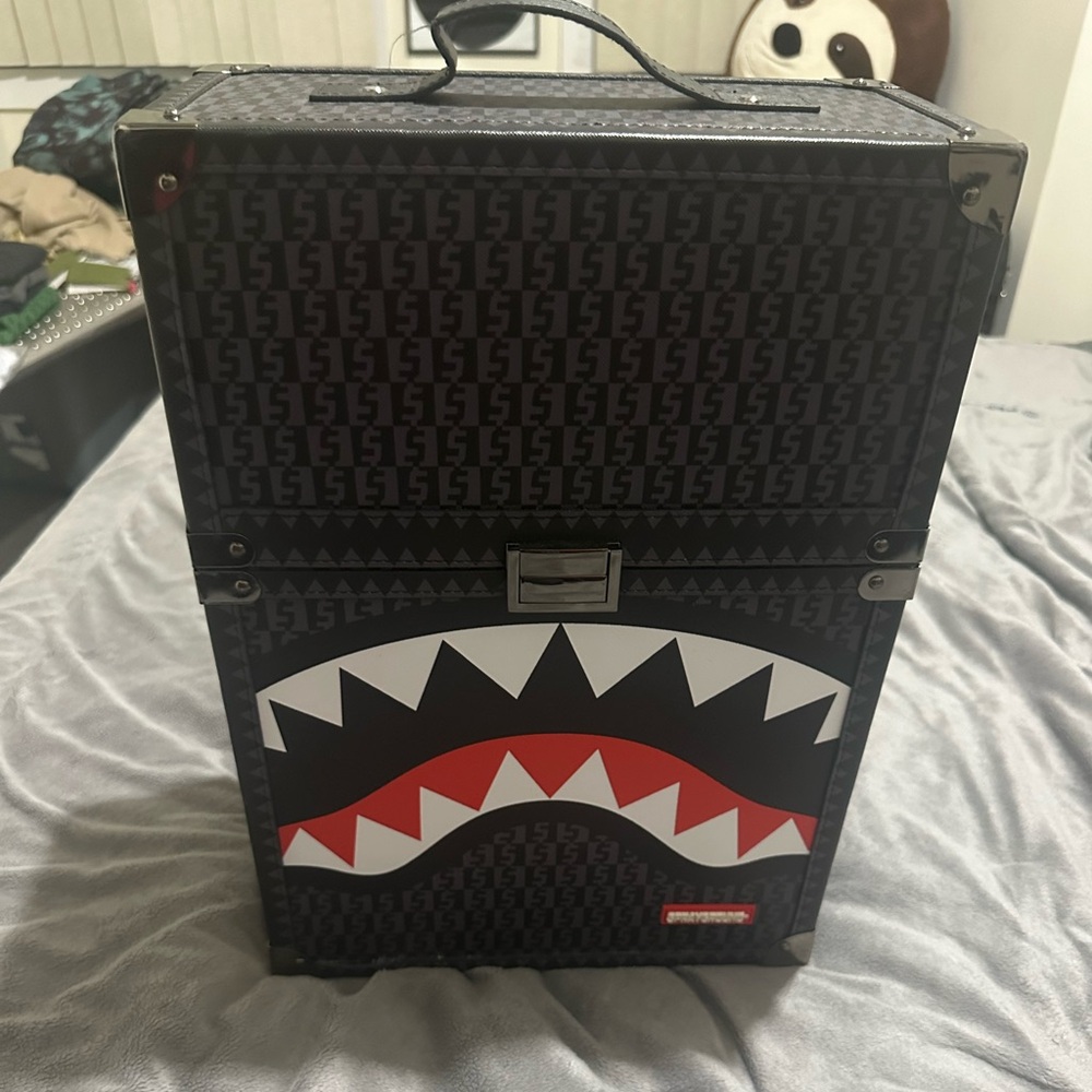 Sprayground Spraygatti Sharks in Paris Chaturanga Backpack